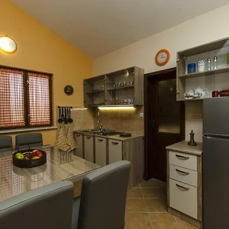 In With Sea View, Terrace, Air Conditioning, Wi-fi Apartment *