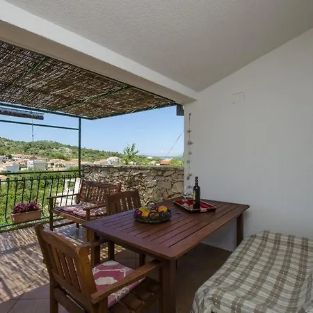 Apartment In With Sea View, Terrace, Air Conditioning, Wi-fi