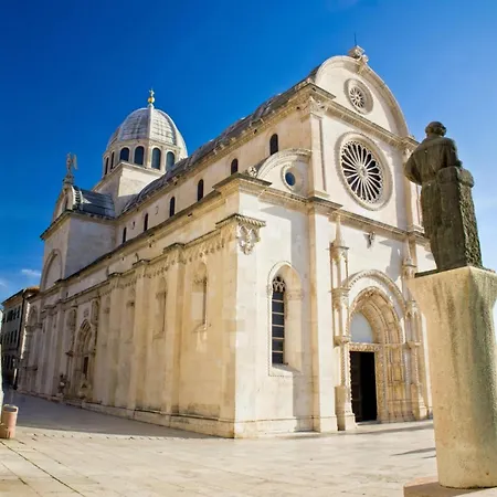 In With Sea View, Terrace, Air Conditioning, Wi-fi * Razanj