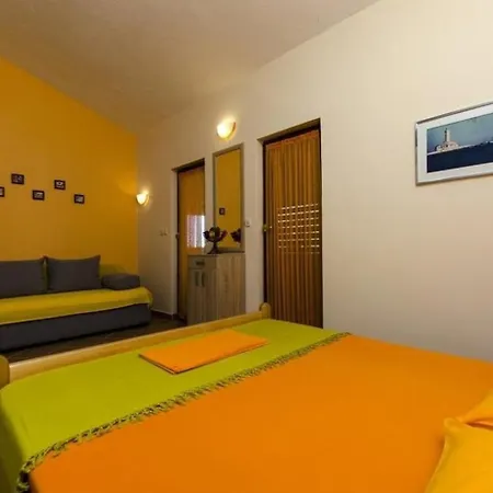 In With Sea View, Terrace, Air Conditioning, Wi-fi Apartment