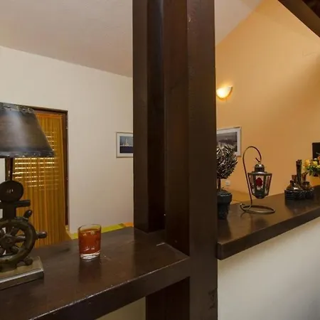 In With Sea View, Terrace, Air Conditioning, Wi-fi Razanj