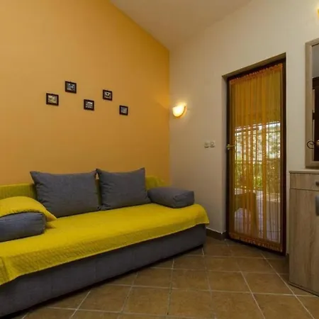 In With Sea View, Terrace, Air Conditioning, Wi-fi * Razanj