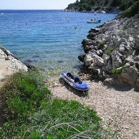 In With Sea View, Terrace, Air Conditioning, Wi-fi Razanj