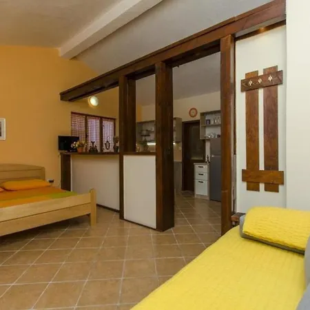 In With Sea View, Terrace, Air Conditioning, Wi-fi