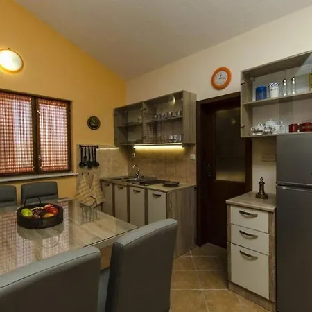 In With Sea View, Terrace, Air Conditioning, Wi-fi Apartment *