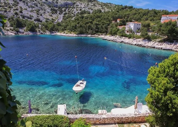 In With Sea View, Terrace, Air Conditioning, Wi-fi * Ražanj