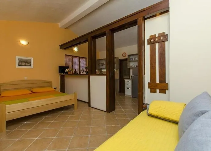 In With Sea View, Terrace, Air Conditioning, Wi-fi